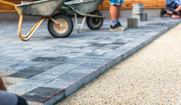 Best Concrete Driveway Installation  in Lamont, CA