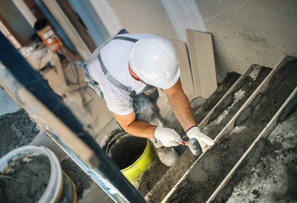 Best Custom Concrete Contractor  in Lamont, CA